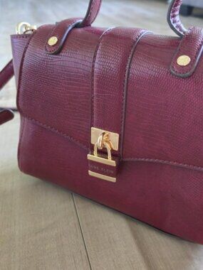 Anne Klein Burgundy Lizard Embossed Satchel Crossbody Bag Gold Hardware